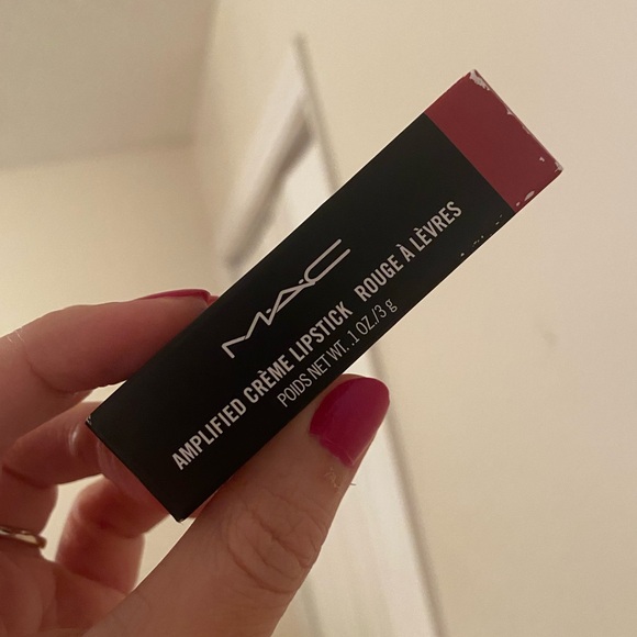 MAC 🎀 Best Seller Amplified lipstick “So You” Full size NIB - Picture 6 of 9